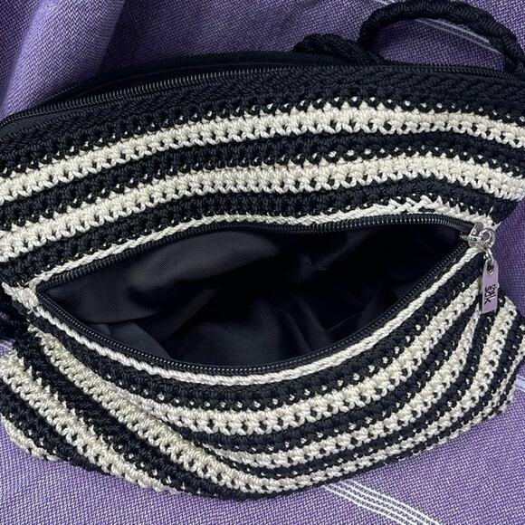 The Sak Crochet Crossbody Bag Ivory Black Striped Pink Floral Embroidered Boho - Picture 6 of 8